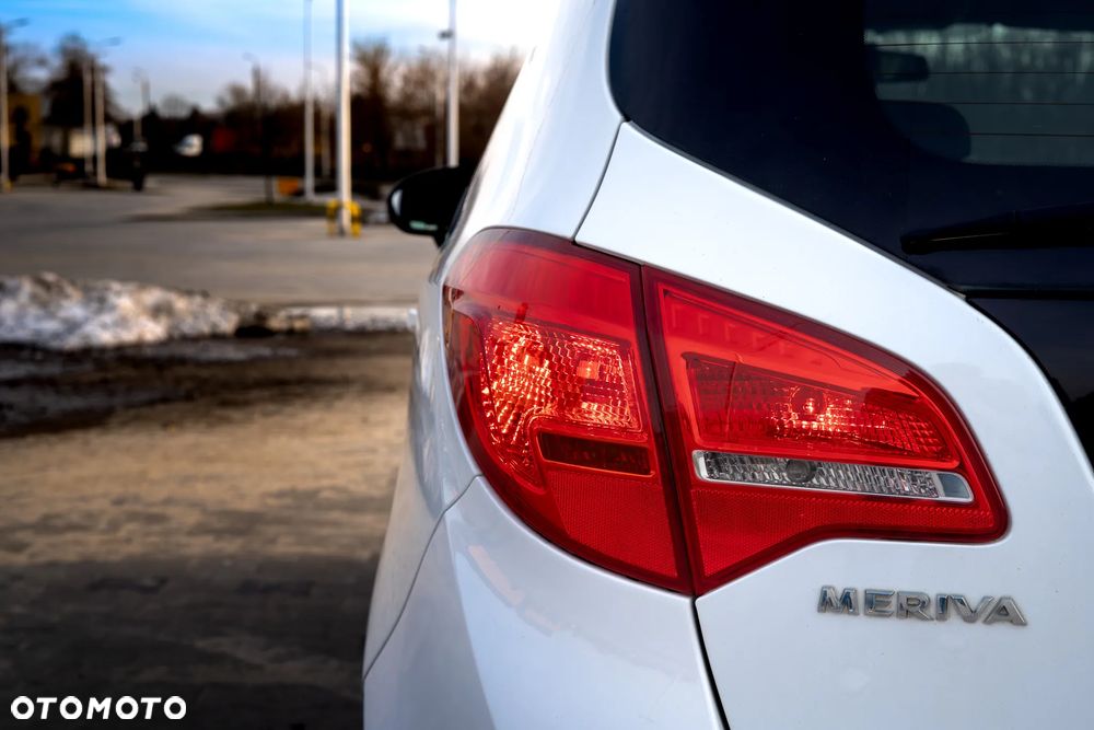 Opel Meriva 1.4 T Essentia - 8