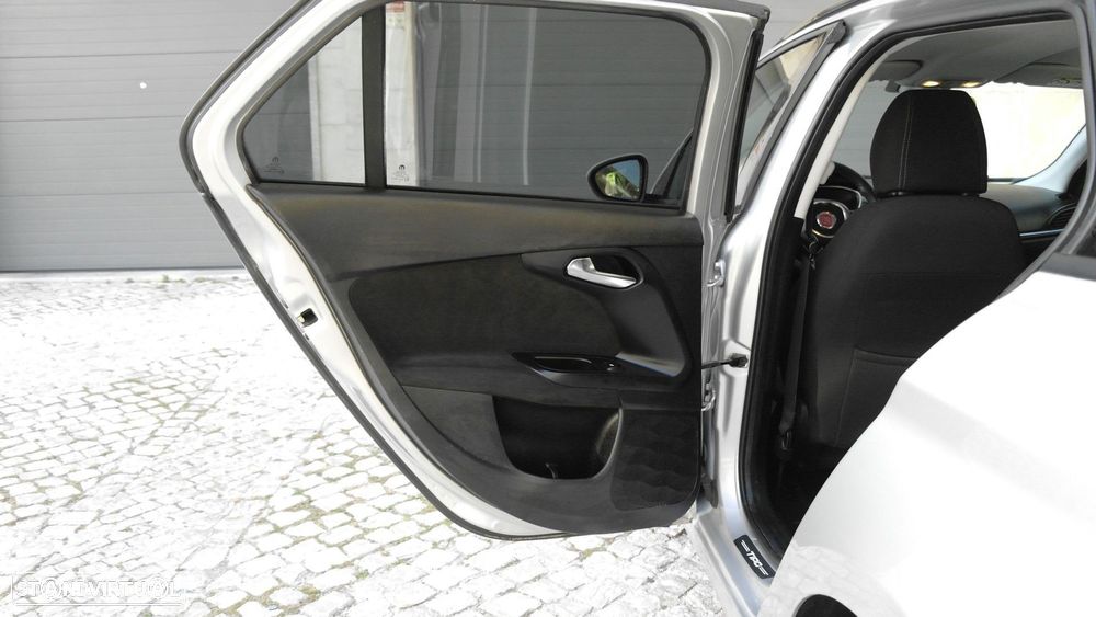 Fiat Tipo Station Wagon 1.3 M-Jet Easy - 21