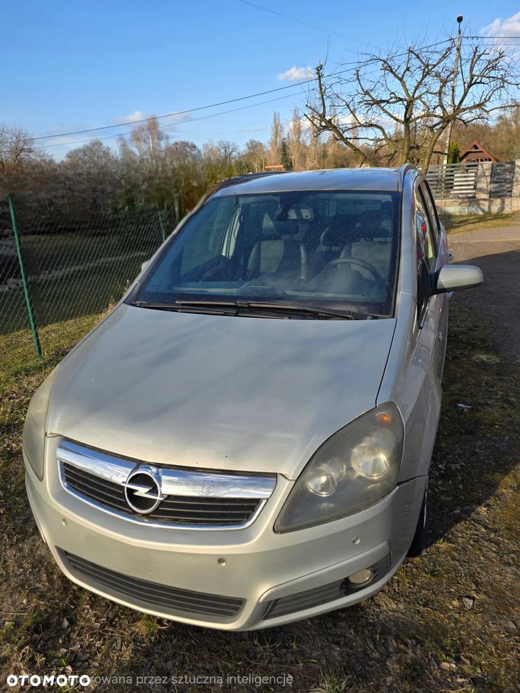 Opel Zafira 1.9 CDTI Cosmo - 1
