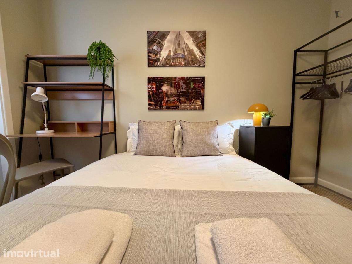 Quarto - localizado em Montes Claros Coimbra - Grande imagem: 3/27
