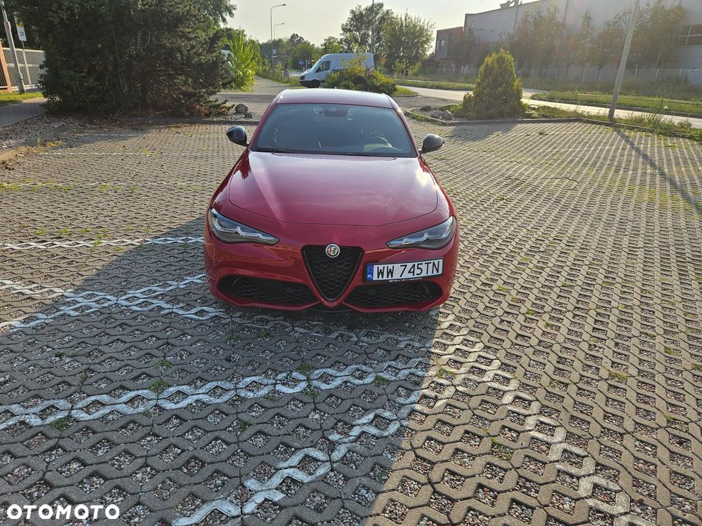 Alfa Romeo Giulia 2.0 Turbo Competizione Q4 - 16