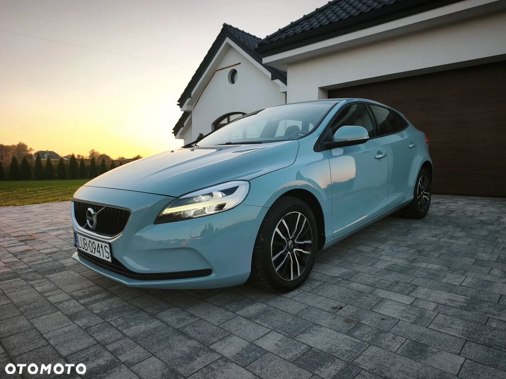 Volvo V40