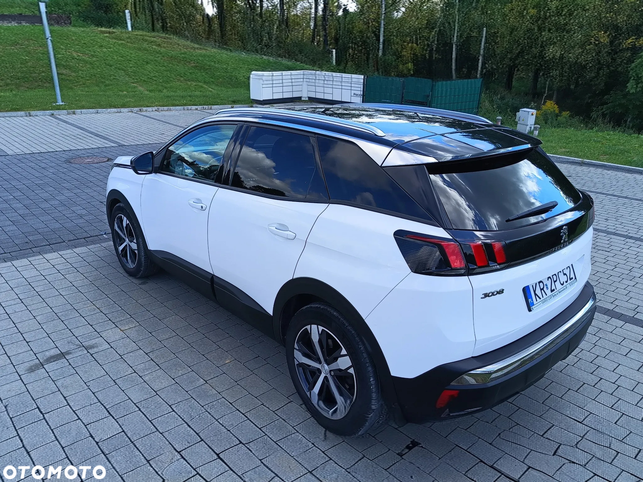 Peugeot 3008 1.2 PureTech Allure S&S - 6