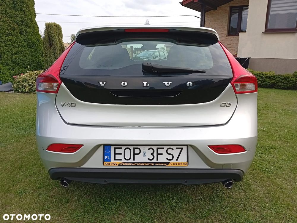 Volvo V40 D3 Kinetic - 7