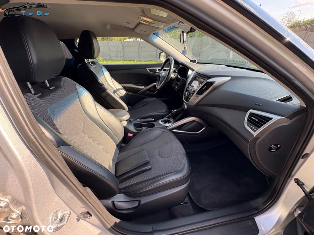 Hyundai Veloster 1.6 GDI Premium - 27
