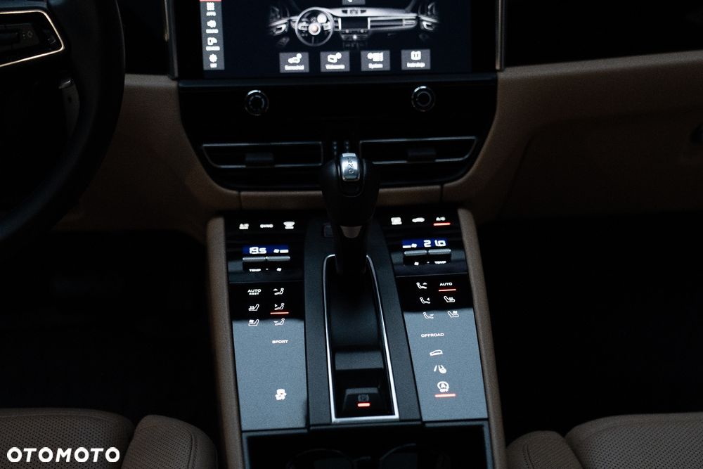 Porsche Macan Standard - 12