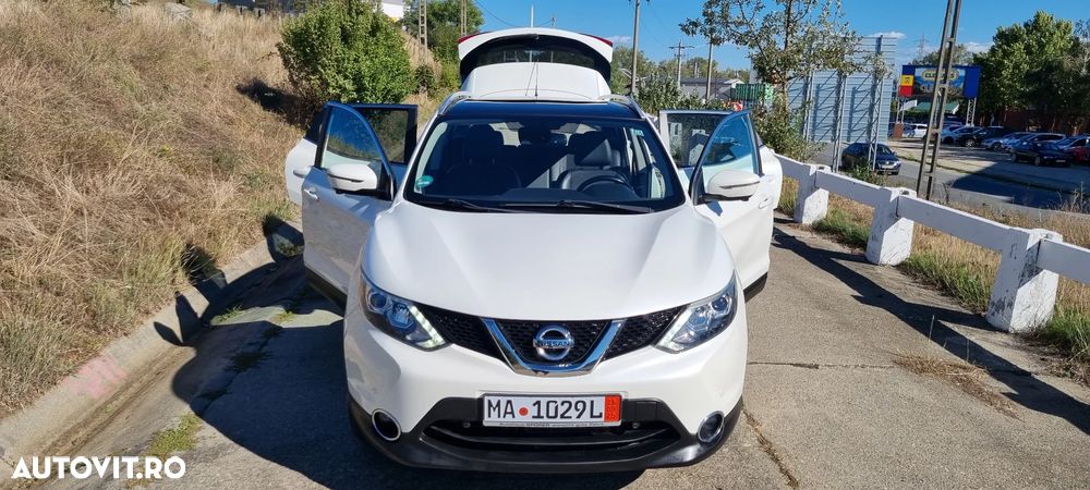 Nissan Qashqai 1.6 DCI Xtronic TEKNA+ - 9