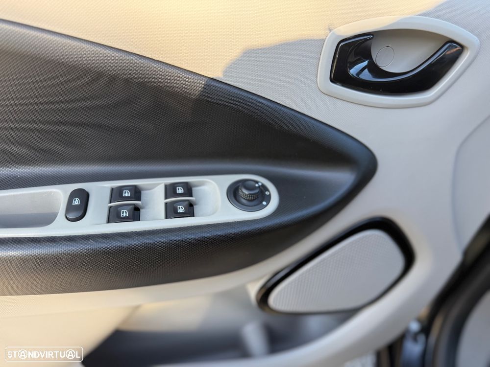 Renault Zoe (c/ Bateria) 22 kwh Life - 12