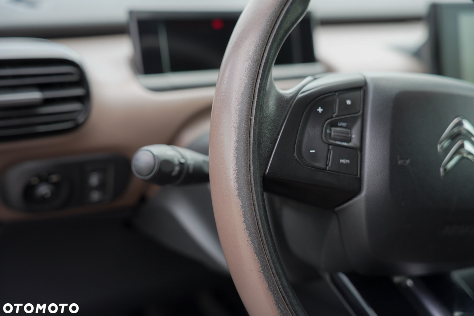 Citroën C4 Cactus 1.6 BlueHDi Live - 12
