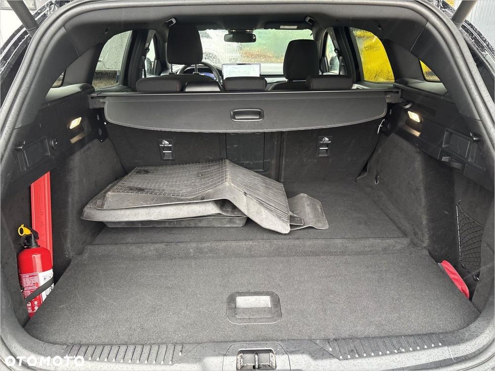 Ford Focus 1.0 EcoBoost mHEV ST-Line X - 16