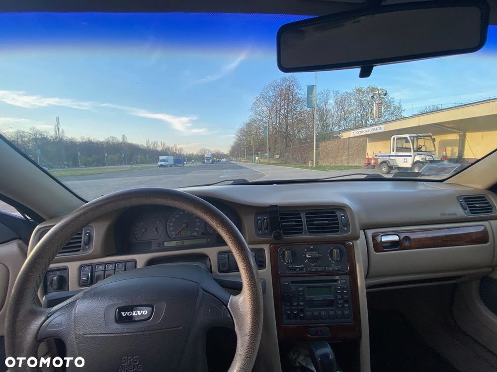 Volvo C70 2.3 - 12