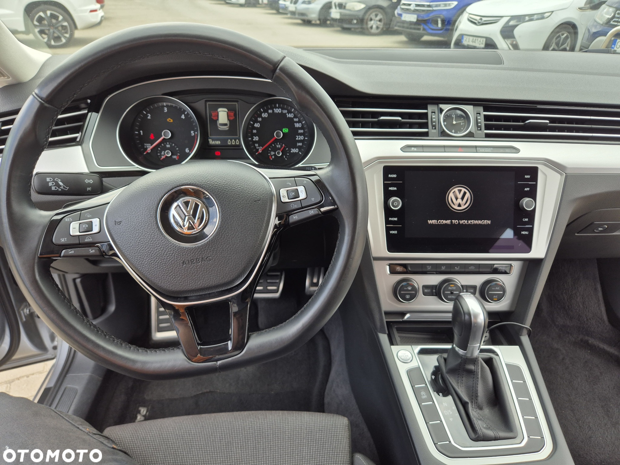 Volkswagen Passat 2.0 TDI BMT Comfortline DSG - 13