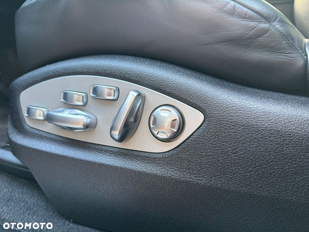 Porsche Macan Turbo - 10