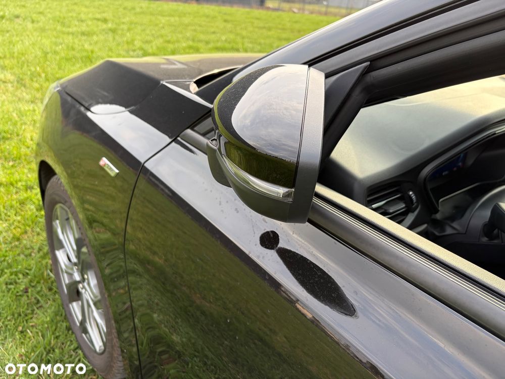 Ford Focus 1.0 EcoBoost Hybrid ST-LINE - 38