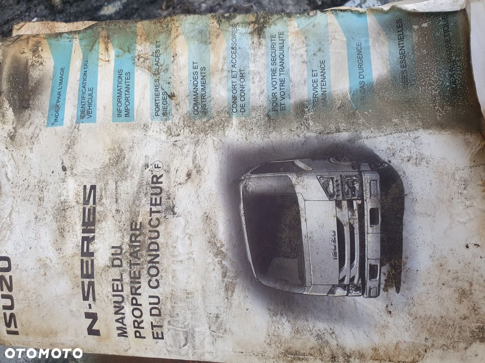 Isuzu M21 - 12