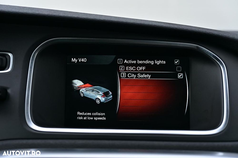 Volvo V40 D3 Geartronic - 23