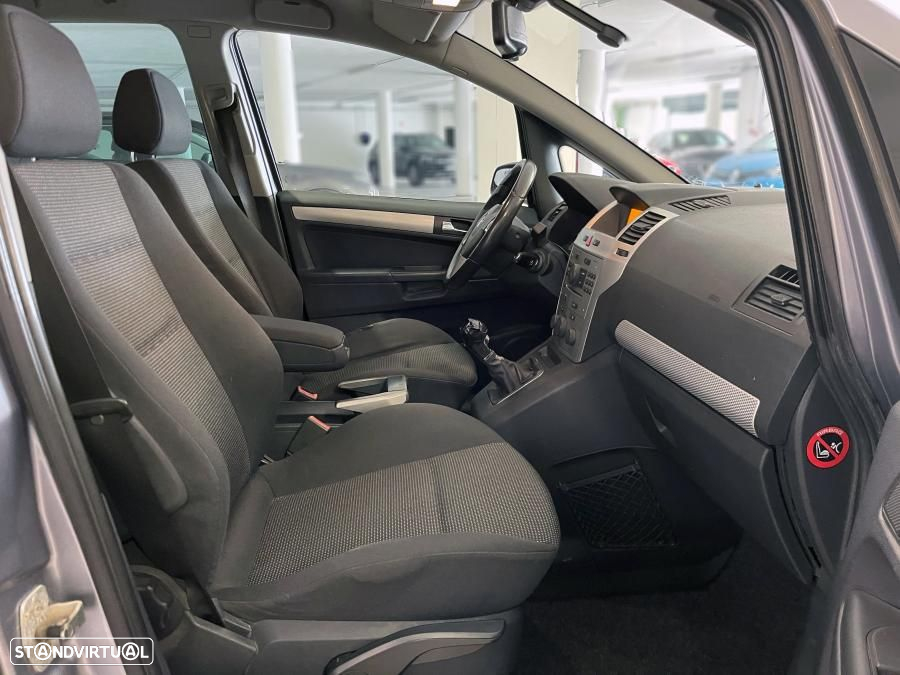 Opel Zafira 1.9 CDTi Cosmo - 16