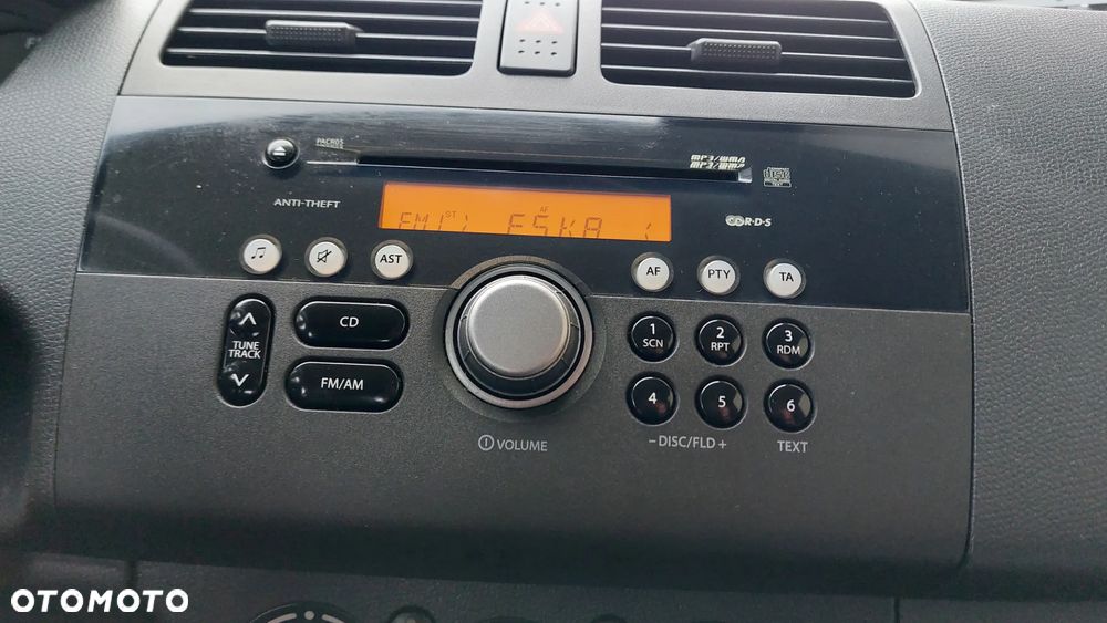 Suzuki Swift 1.3 4x4 Comfort - 29