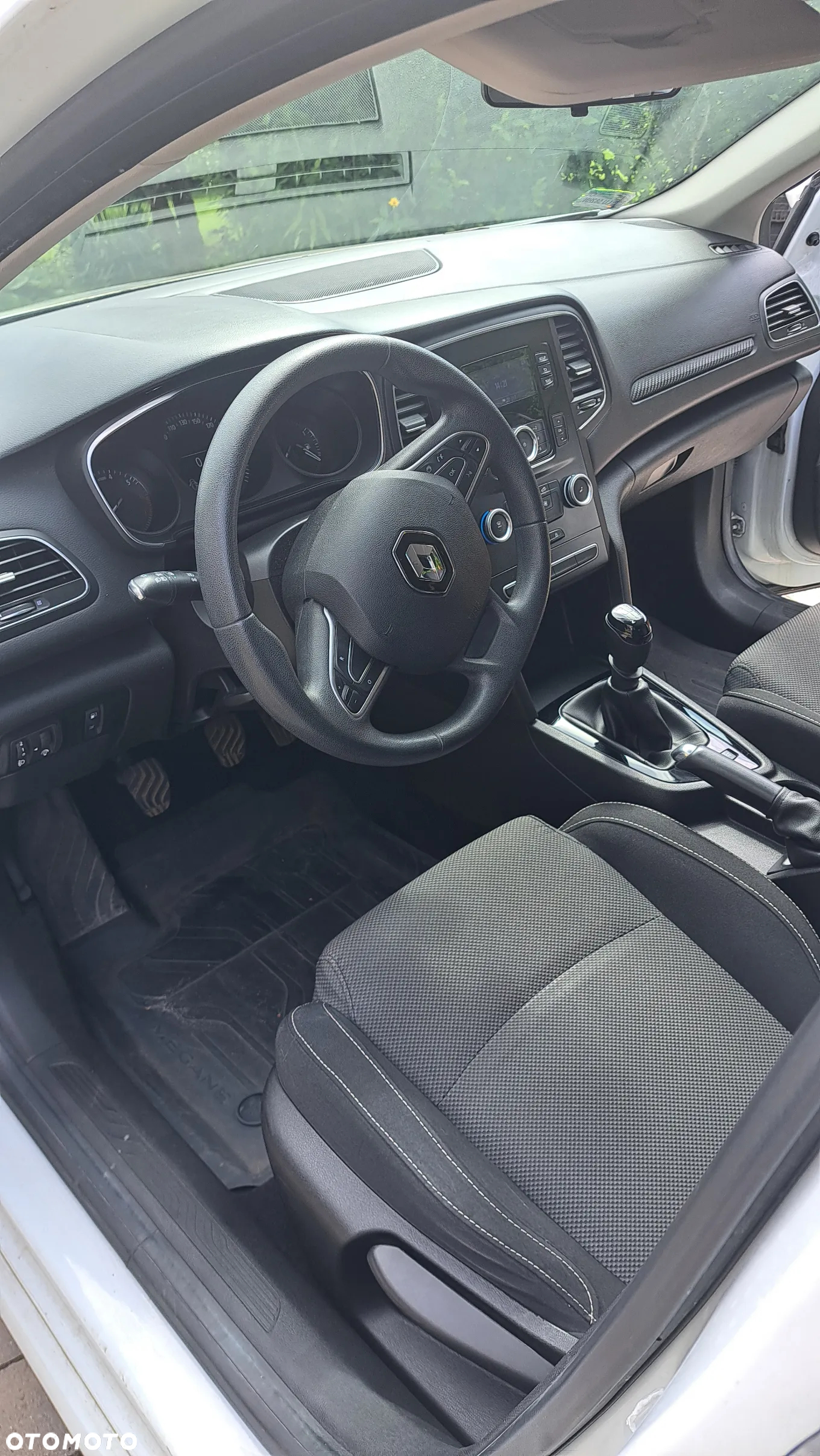 Renault Megane 1.6 SCe Life - 10