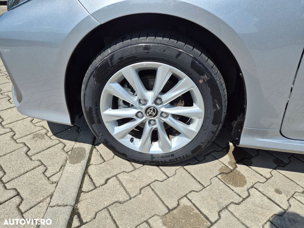 Toyota Corolla 1.8 HSD Business - 27