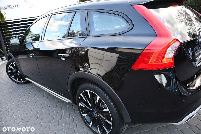 Volvo V60 Cross Country D4 Geartronic Summum - 29