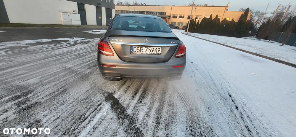 Mercedes-Benz Klasa E AMG 63 S 4Matic+ AMG Speedshift MCT-9G - 7