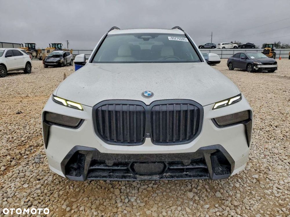 BMW X7 - 9