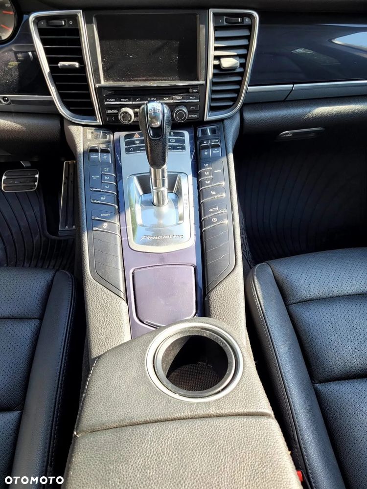 Porsche Panamera - 7