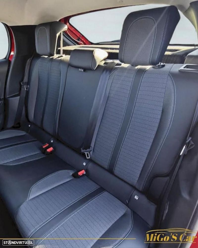 Peugeot 208 1.2 PureTech Allure - 8