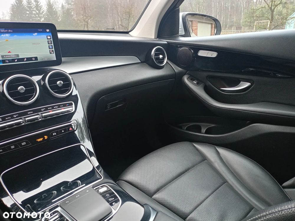 Mercedes-Benz GLC - 16