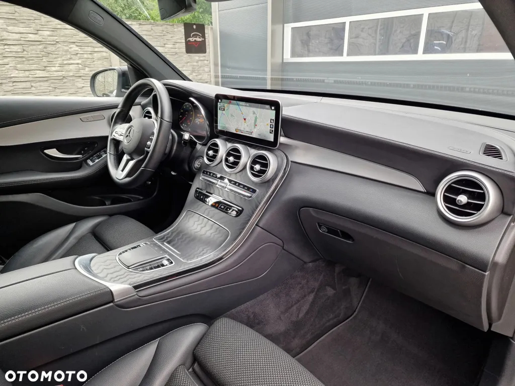 Mercedes-Benz GLC GLC-Coupe 300 de 4Matic 9G-TRONIC AMG Line - 20