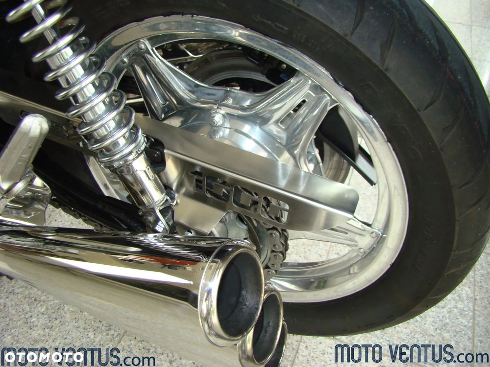 Honda CBX - 18