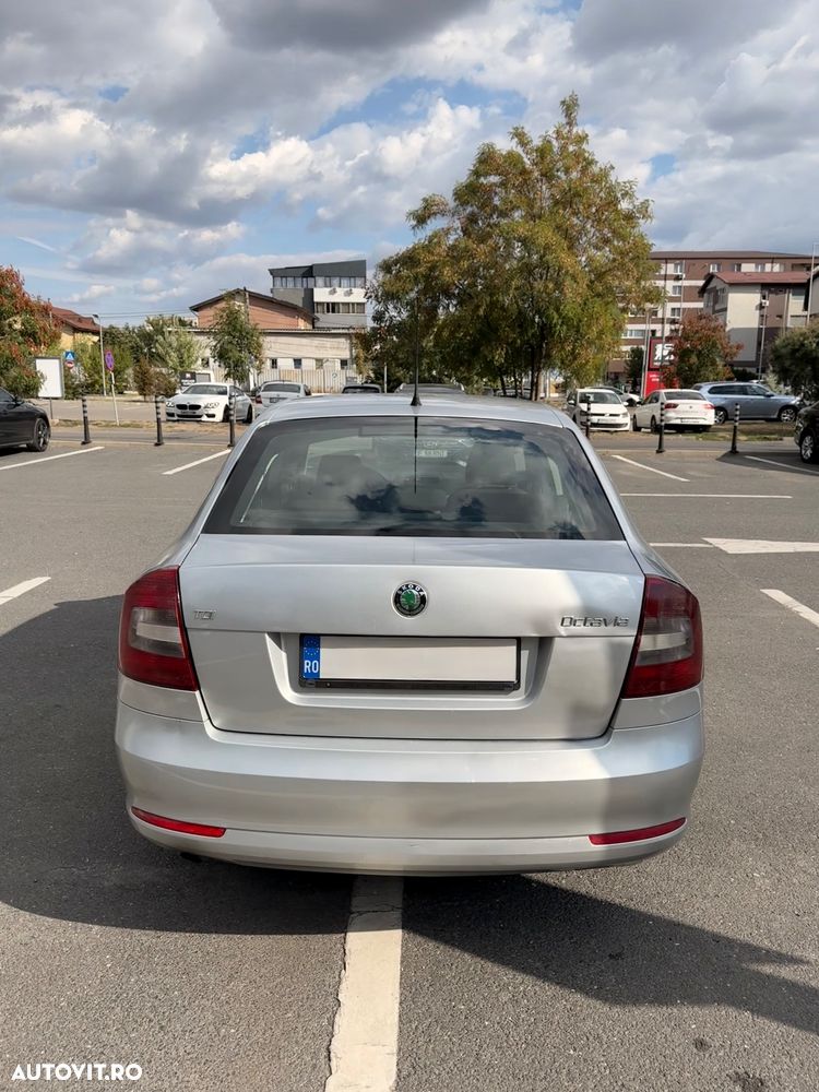 Skoda Octavia 1.6 TDI Ambiente - 5
