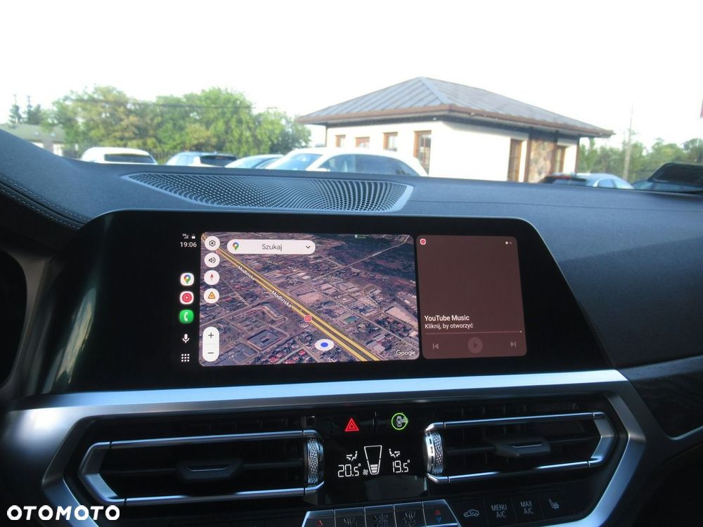 BMW Seria 3 320i Luxury Line - 36