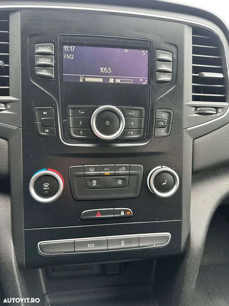 Renault Megane TCe Life - 8