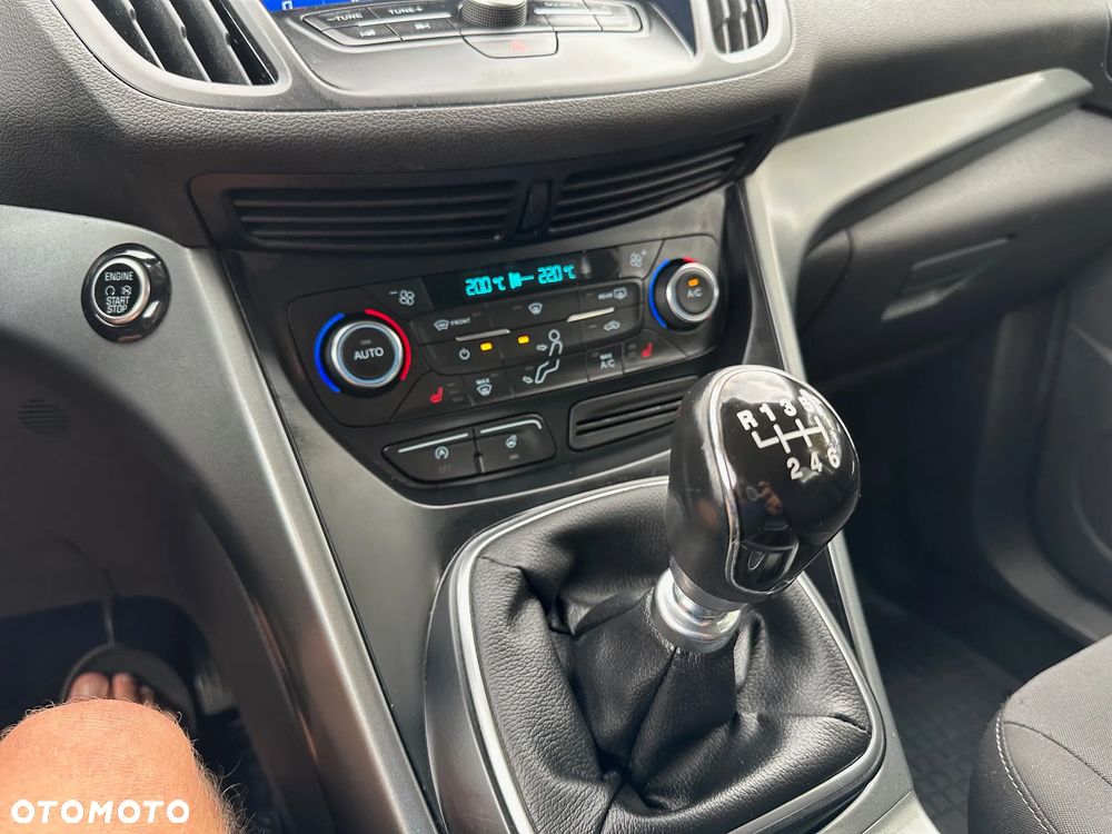 Ford Kuga 1.5 EcoBoost FWD Titanium ASS - 16