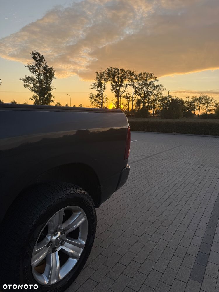 Dodge RAM 1500 5.7 4x4 - 9