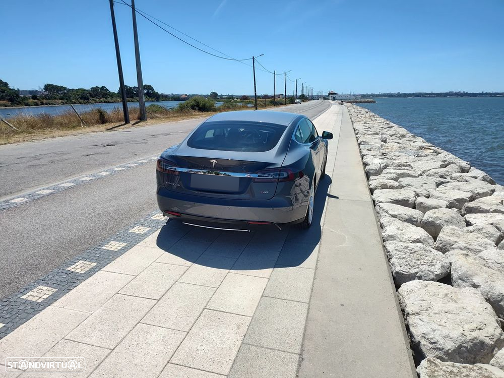 Tesla Model S 85 Perfomance - 15