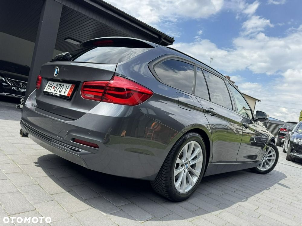 BMW Seria 3 320d Sport Line Shadow - 3