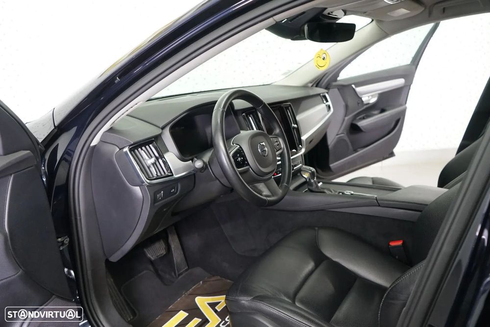 Volvo S90 2.0 D5 Momentum AWD Geartronic - 19