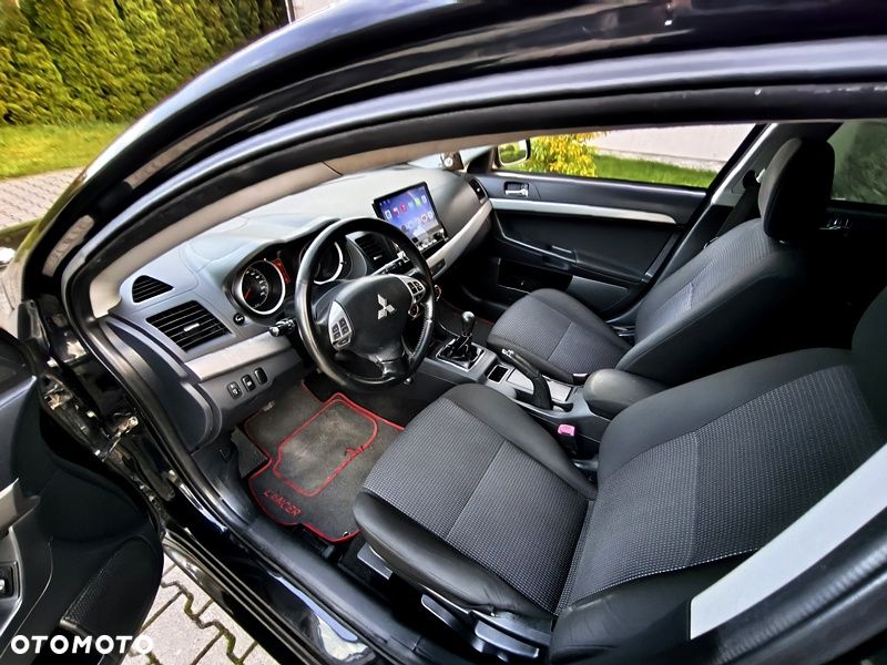 Mitsubishi Lancer - 37
