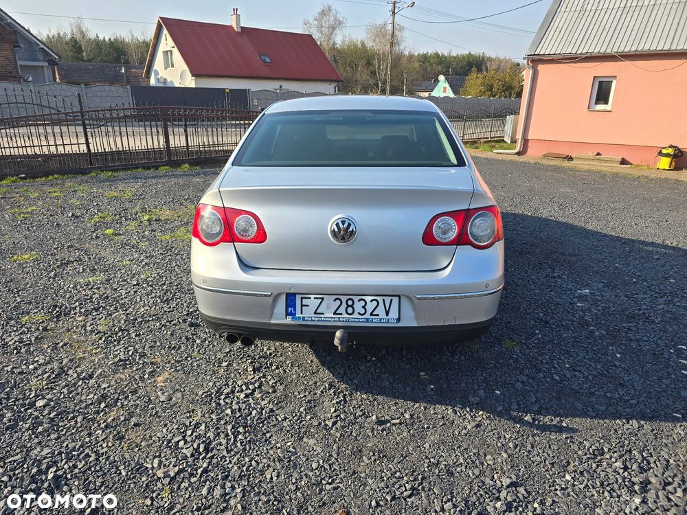 Volkswagen Passat 2.0 TDI DPF Highline DSG - 13