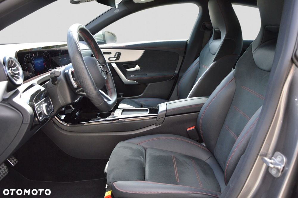Mercedes-Benz CLA 200 mHEV AMG Line 7G-DCT - 10