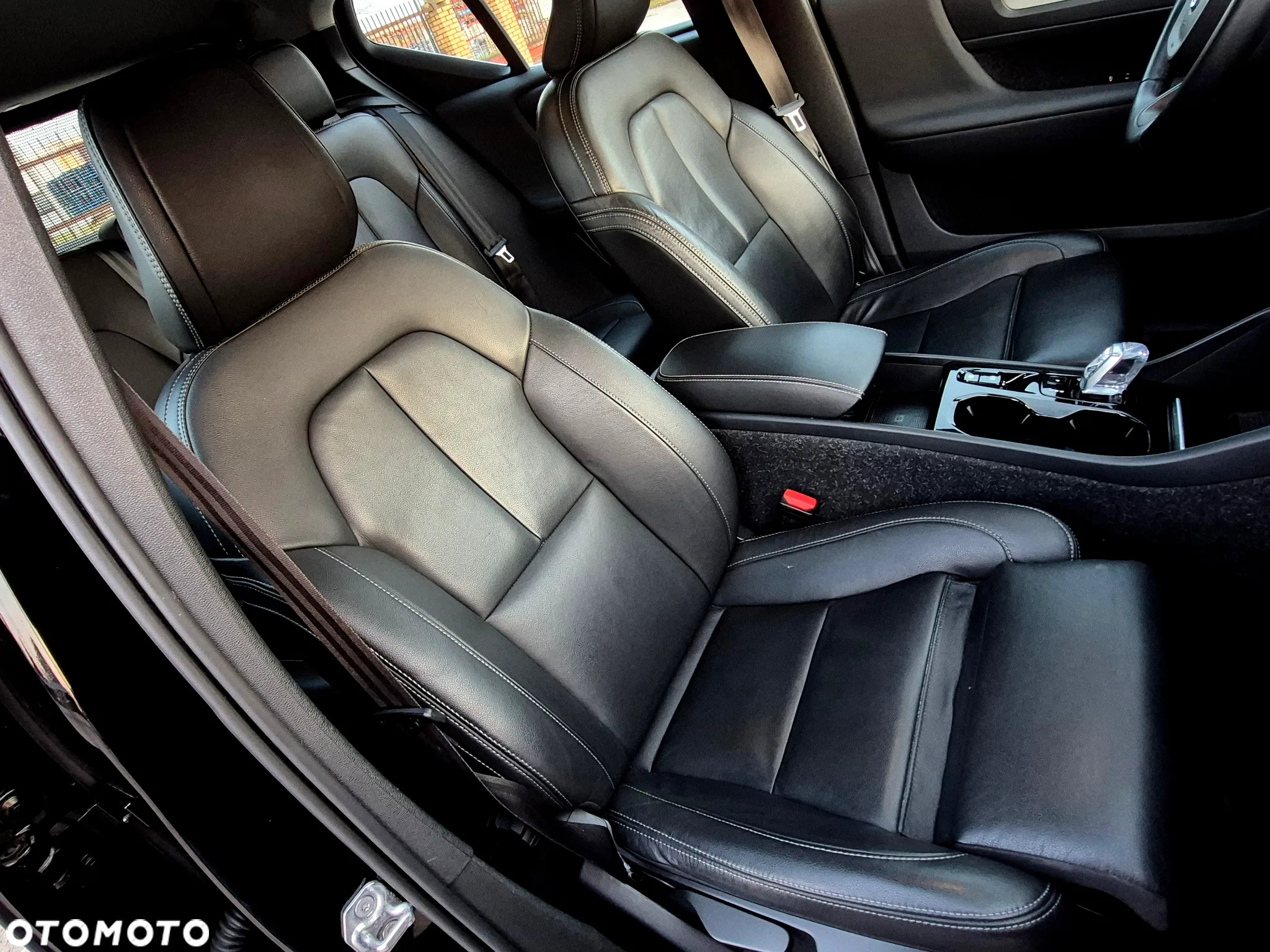 Volvo XC 40 T5 Plug-In Hybrid Inscription - 12