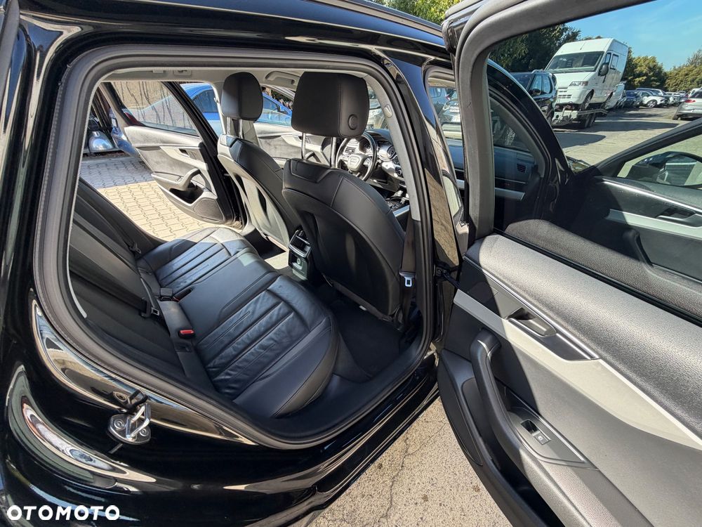 Audi A4 Avant g-tron 2.0 TFSI S tronic design - 10
