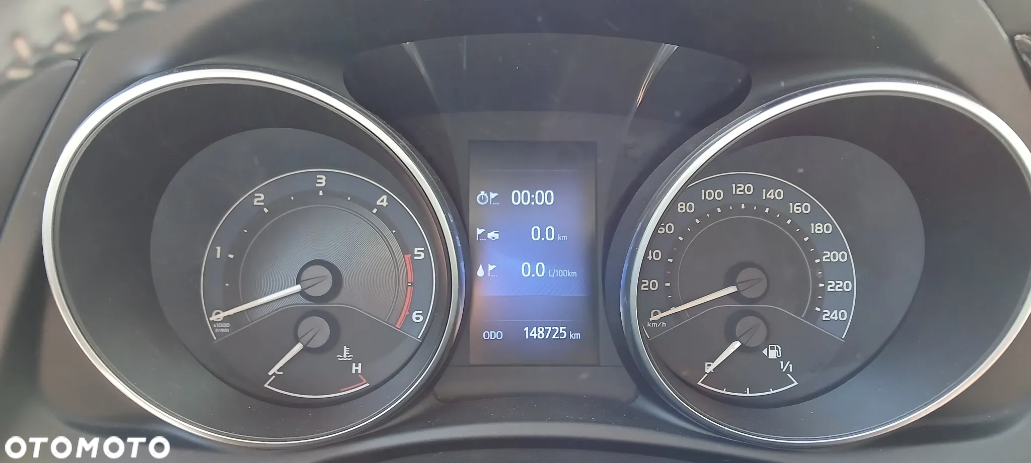 Toyota Auris 1.6 D-4D Dynamic - 21