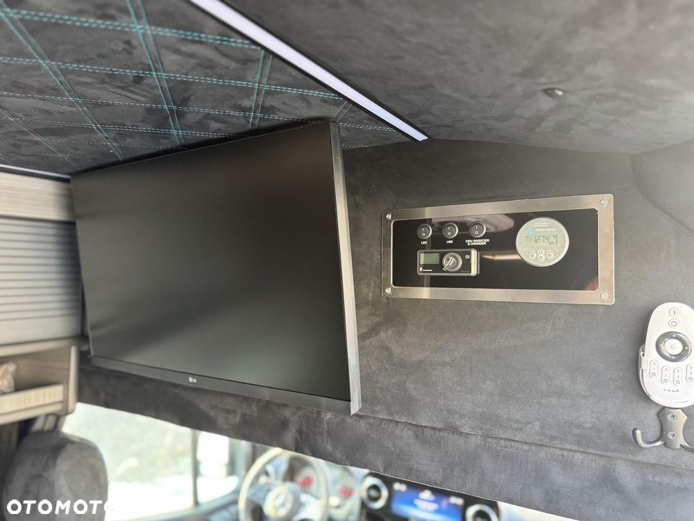 Mercedes-Benz Sprinter - 20