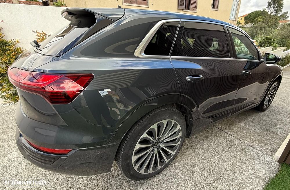 Audi Q8 e-Tron 55 quattro Advanced - 6