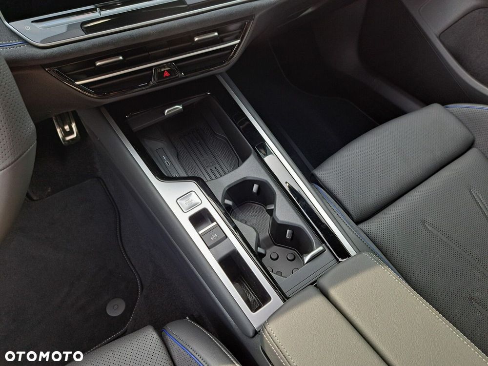 Volkswagen Passat - 27