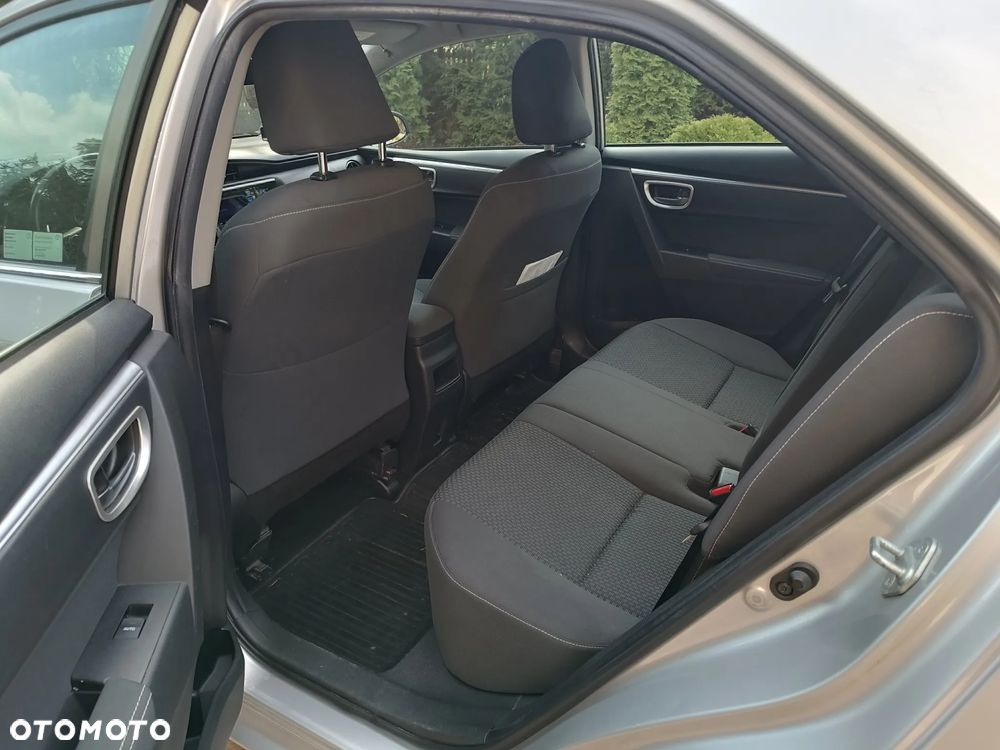 Toyota Corolla 1.6 Premium - 11